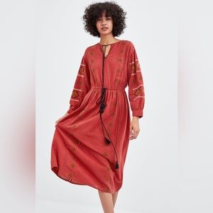 ZARA BLOGGERS FAV MIDI EMBROIDERED DRESS BRAND NEW WITH TAGS BRICK RED XS